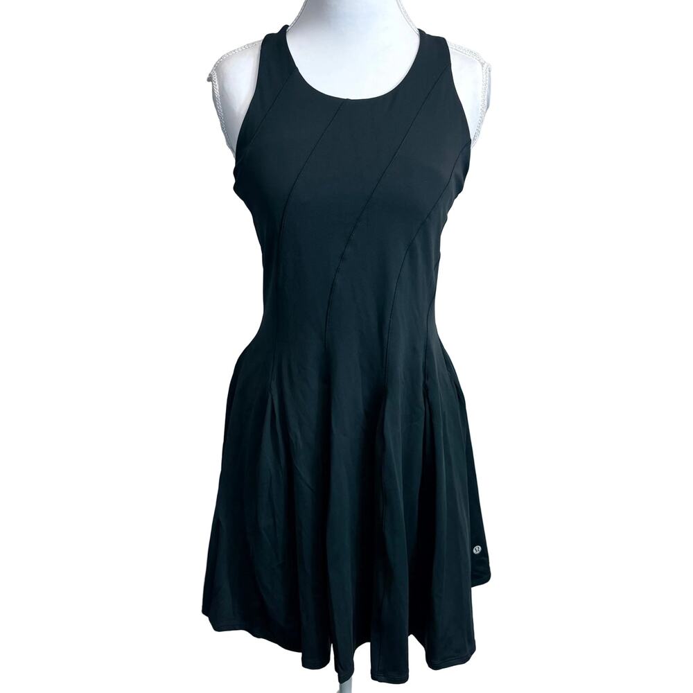 Lululemon sleeveless black dress with built in bra